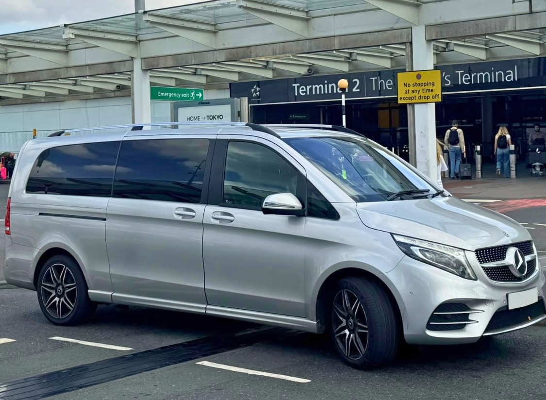 Mercedes V-Class ready for an airport transfer